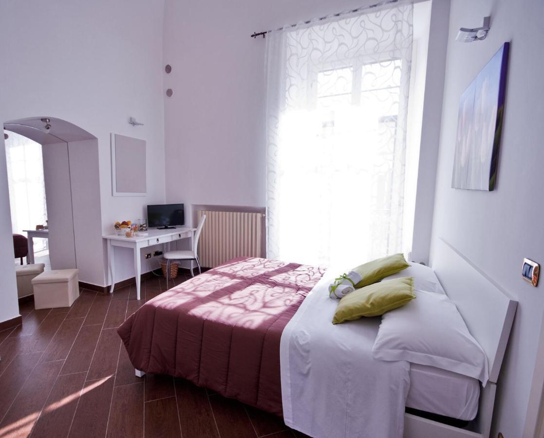 Dimora De Brado Bed and Breakfast Trani Exterior foto