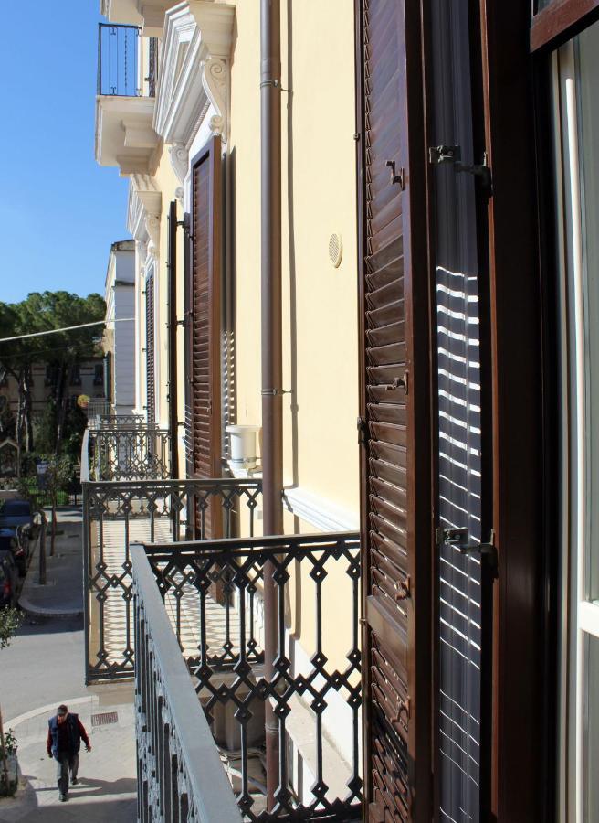 Dimora De Brado Bed and Breakfast Trani Exterior foto