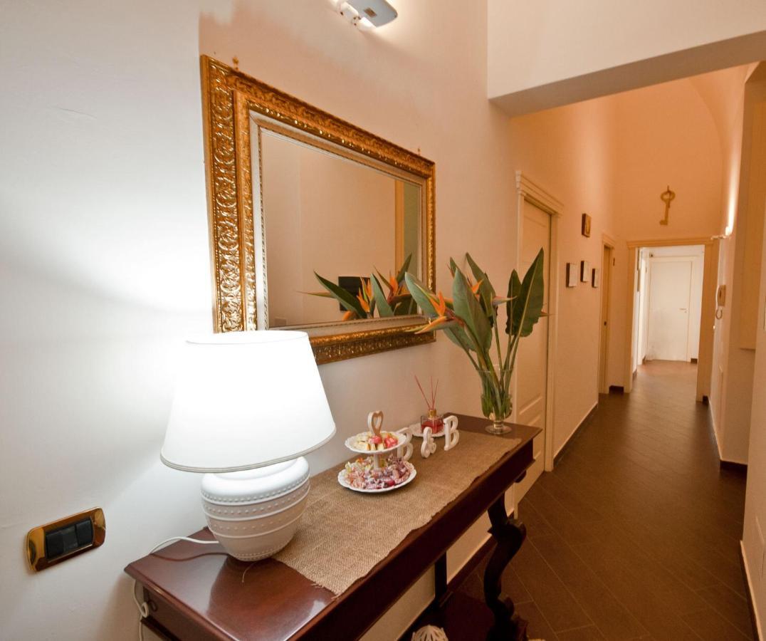 Dimora De Brado Bed and Breakfast Trani Exterior foto