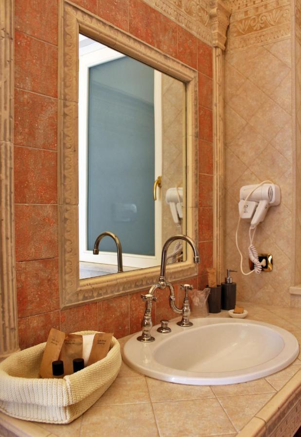 Dimora De Brado Bed and Breakfast Trani Exterior foto