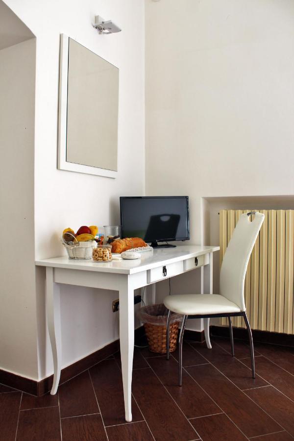 Dimora De Brado Bed and Breakfast Trani Exterior foto